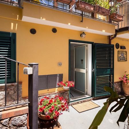 B&B Giulia Taormina Bagian luar foto
