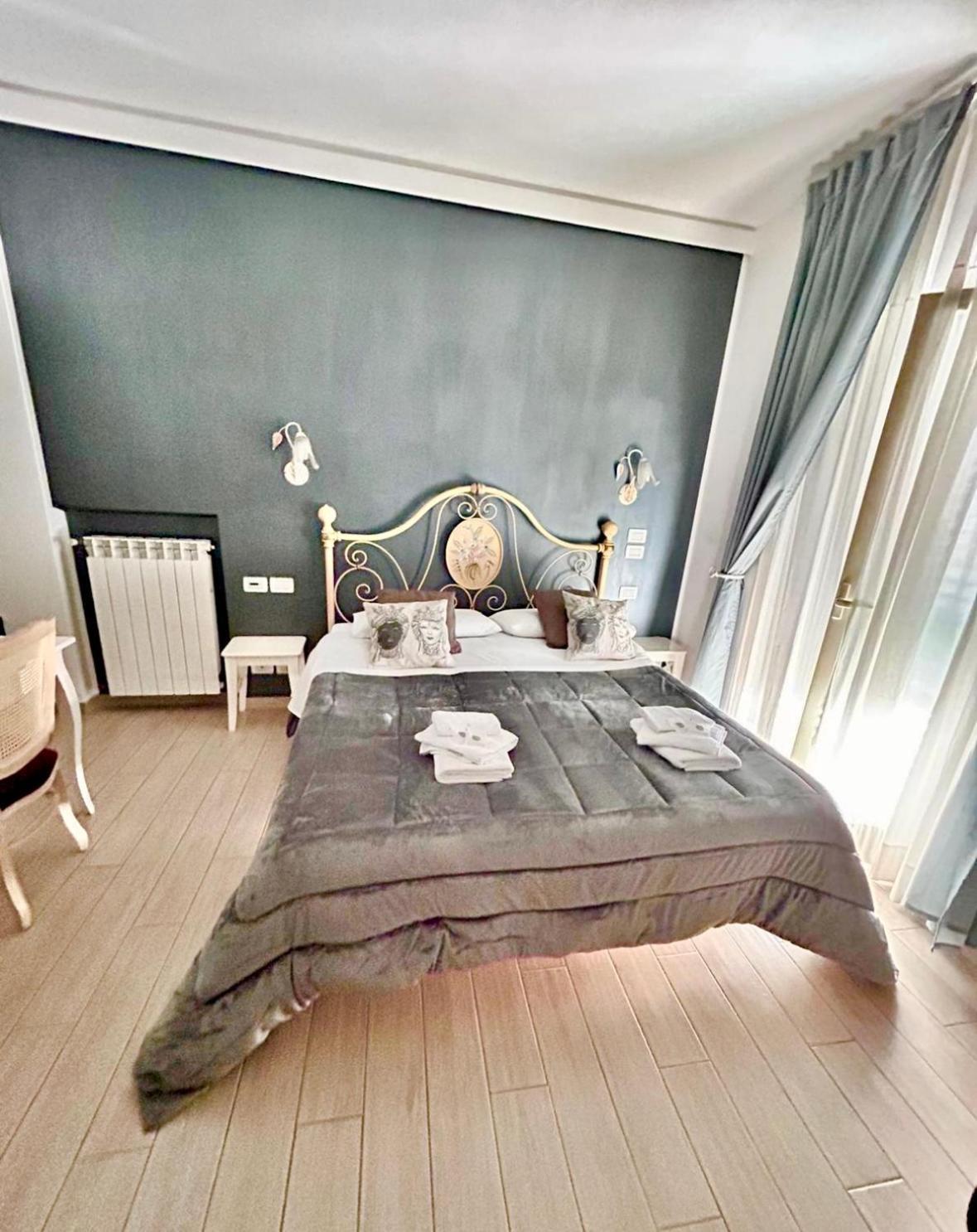 B&B Giulia Taormina Bagian luar foto