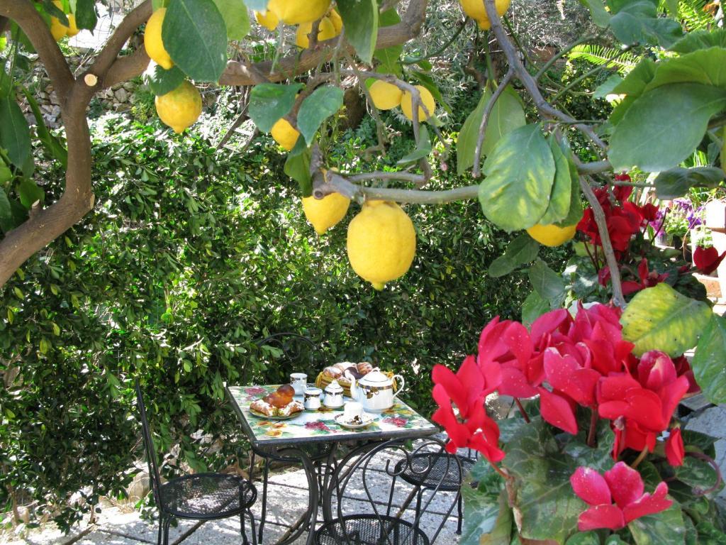 B&B Giulia Taormina Bagian luar foto