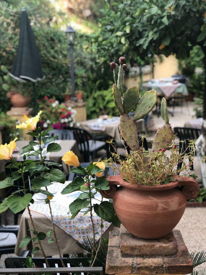 B&B Giulia Taormina Bagian luar foto
